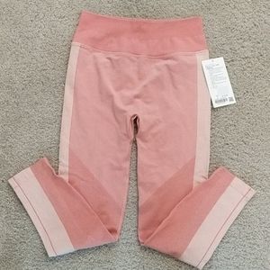 Lululemon Ebb to Train Tight *Abstract